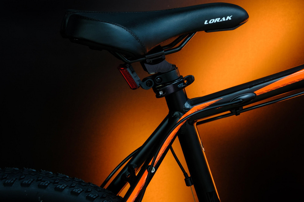 Lorak 6.0 Матовый Чёрный/Оранжевый рама 17 (на рост 155-173)